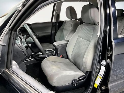 Used 2022 Toyota Tacoma SR image 21