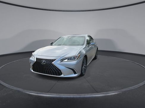 Used 2025 Lexus ES 350 w/ Premium Package image 4