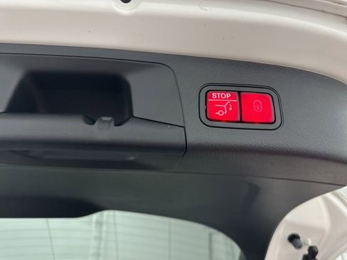 New 2025 Mercedes-Benz GLA 250 image 26