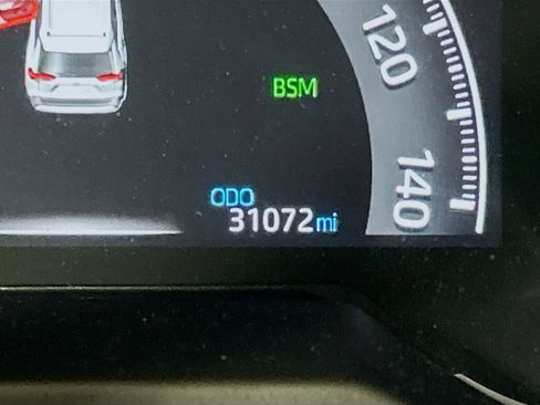 Used 2024 Toyota RAV4 XLE Premium FWD image 10