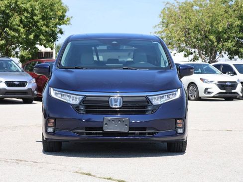 Used 2024 Honda Odyssey Touring image 2