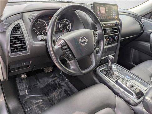 Used 2022 Nissan Armada SV image 9