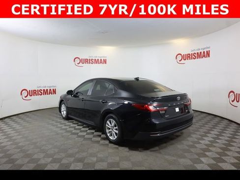 Used 2025 Toyota Camry LE w/ Convenience Package FWD image 8