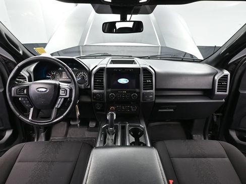 Used 2019 Ford F150 XLT w/ Equipment Group 302A Luxury AWD/4WD image 27