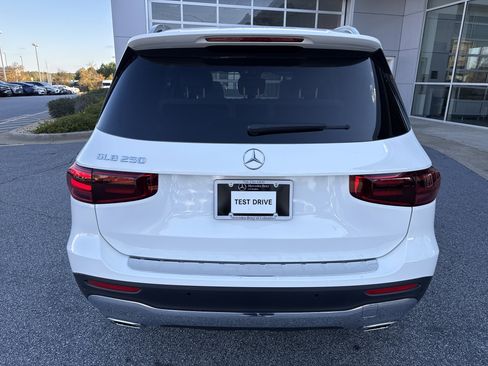 New 2026 Mercedes-Benz GLB 250 image 11