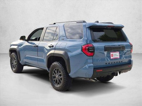 Certified 2025 Toyota 4Runner SR5 AWD/4WD image 7