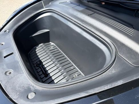 Used 2021 Tesla Model Y Performance image 22