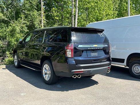 Used 2024 Chevrolet Suburban Premier AWD/4WD image 4