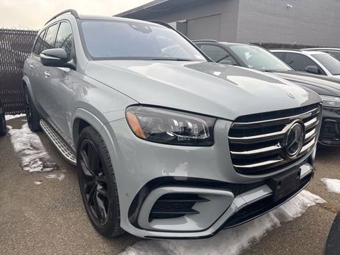 Used 2024 Mercedes-Benz GLS 580 GLS 580 image 1