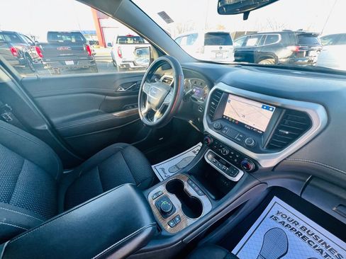 Used 2023 GMC Acadia SLE w/ Driver Convenience Package image 42