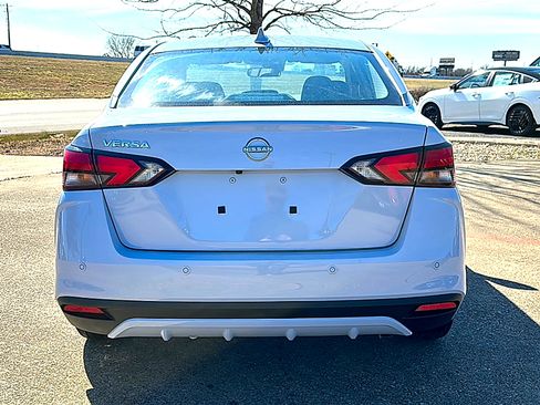 New 2025 Nissan Versa SV w/ Trunk Package image 7