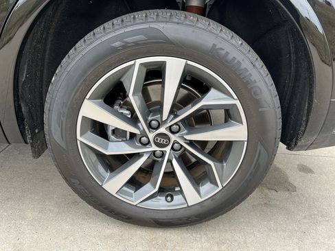 Used 2023 Audi Q5 2.0T Prestige w/ Prestige Package image 13