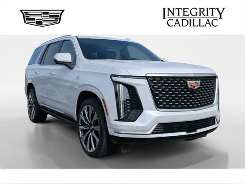 Used 2026 Cadillac Escalade Luxury w/ Touring Package AWD/4WD image 1