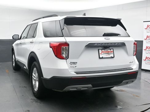 Used 2024 Ford Explorer XLT w/ Equipment Group 202A AWD/4WD image 6