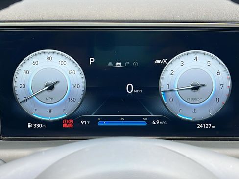 Certified 2024 Hyundai Tucson Limited AWD/4WD image 23