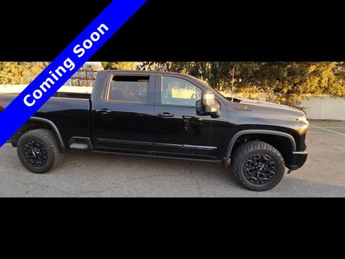 Used 2024 Chevrolet Silverado 2500 High Country w/ Midnight Edition image 4