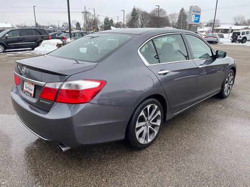 Used 2015 Honda Accord Sport image 5