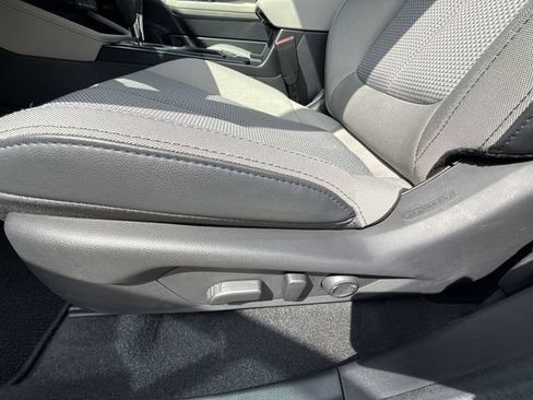 Used 2026 Subaru Forester Premium AWD/4WD image 12
