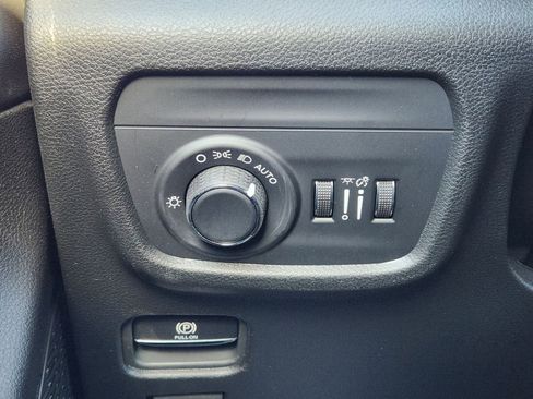 New 2026 Jeep Grand Cherokee Altitude image 22