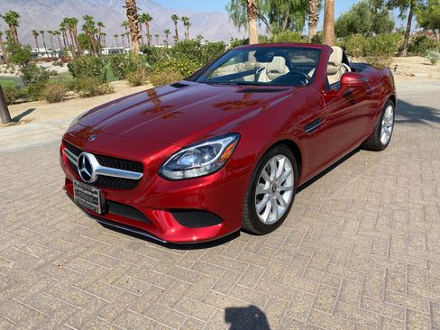 Used 2018 Mercedes-Benz SLC 300 image 18