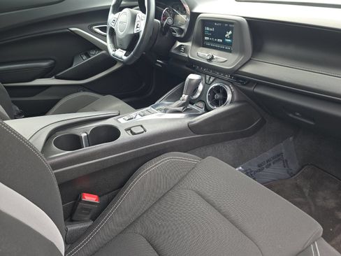 Used 2018 Chevrolet Camaro LT RWD image 14