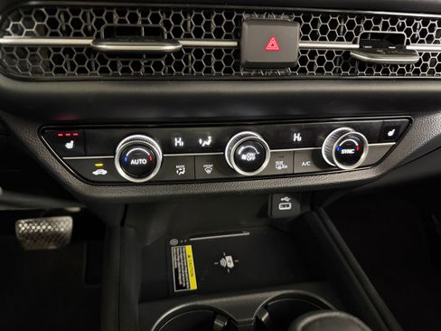 Certified 2025 Honda HR-V EX-L image 25