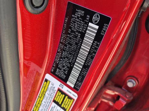 Used 2025 Toyota Camry SE w/ Multimedia Upgrade Package image 25