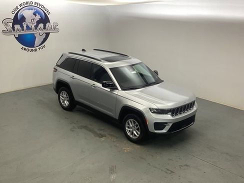 New 2025 Jeep Grand Cherokee Laredo X w/ Luxury Tech Group I image 13