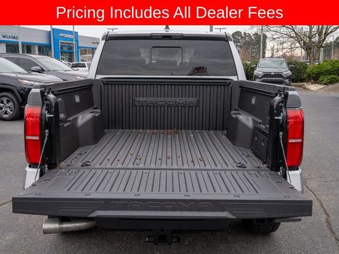 New 2025 Toyota Tacoma TRD Off-Road AWD/4WD image 5