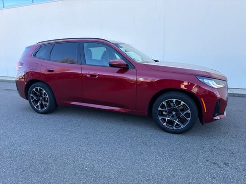 Certified 2026 BMW X3 xDrive30 w/ M Sport Package AWD/4WD image 18