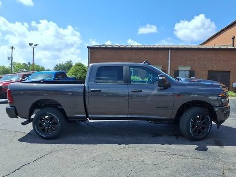 New 2026 RAM 2500 Big Horn AWD/4WD image 2