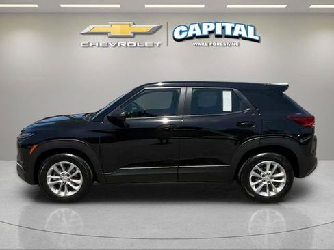 Used 2024 Chevrolet TrailBlazer LS FWD image 3