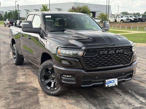 New 2026 RAM 1500 Express AWD/4WD image 5
