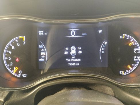 Used 2022 Jeep Grand Cherokee Limited image 23