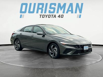 Used 2025 Hyundai Elantra Limited
