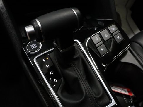 Used 2023 Kia Sportage SX image 32