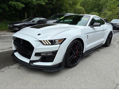 Certified 2021 Ford Mustang Shelby GT500 w/ Technology Package RWD image 17