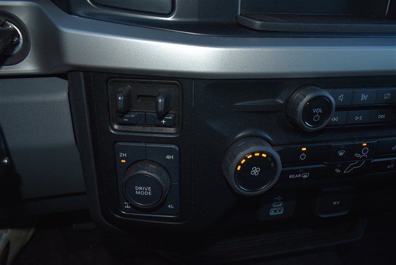 Used 2024 Ford F350 XLT AWD/4WD image 20