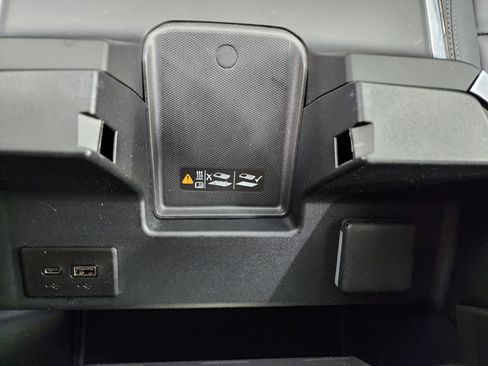 Used 2025 Chevrolet Silverado 2500 LT w/ Trail Boss Package image 49