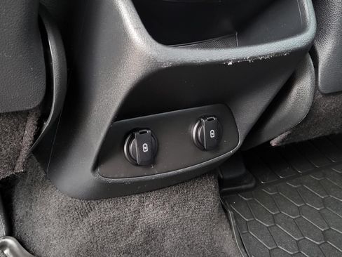 Used 2019 Hyundai Santa Fe SEL FWD image 13