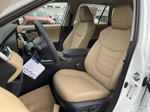 New 2025 Toyota RAV4 XLE Premium image 5