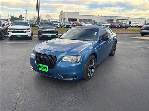 Used 2023 Chrysler 300 Touring w/ Sport Appearance Package image 1
