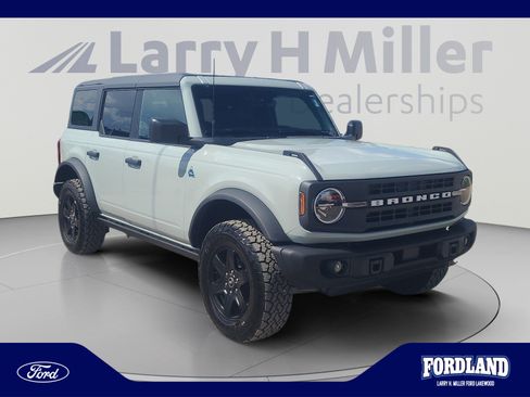 Used 2024 Ford Bronco Black Diamond AWD/4WD image 7