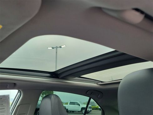Used 2022 Toyota Camry XSE image 24