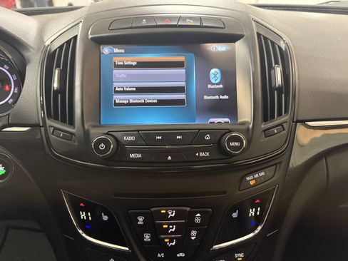 Used 2015 Buick Regal Premium image 30