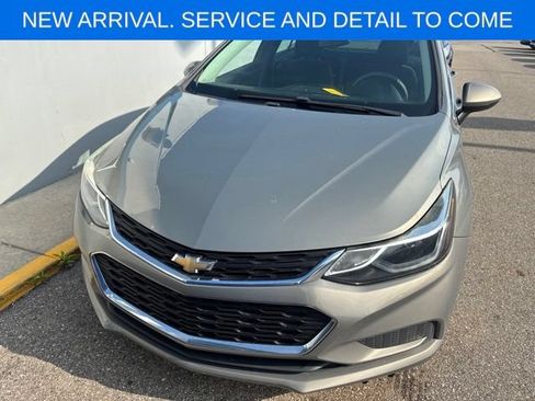 Certified 2017 Chevrolet Cruze LT w/ Convenience Package FWD image 4