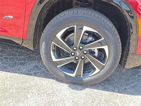 New 2026 Buick Enclave Sport Touring w/ LPO, Floor Liner Package image 7