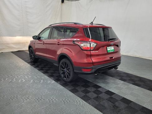 Used 2018 Ford Escape SE w/ SE Sport Appearance Package AWD/4WD image 5