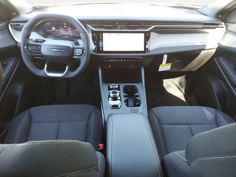 New 2026 Jeep Cherokee Laredo image 3