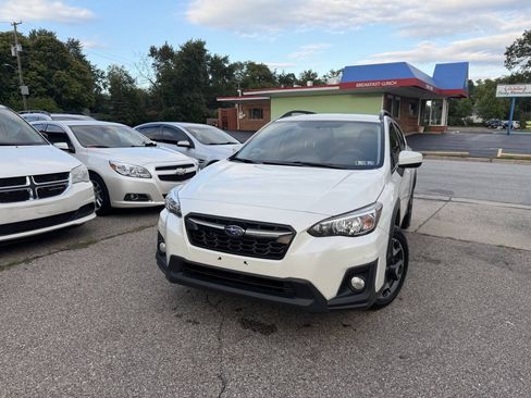 Used 2019 Subaru Crosstrek 2.0i Premium AWD/4WD image 3